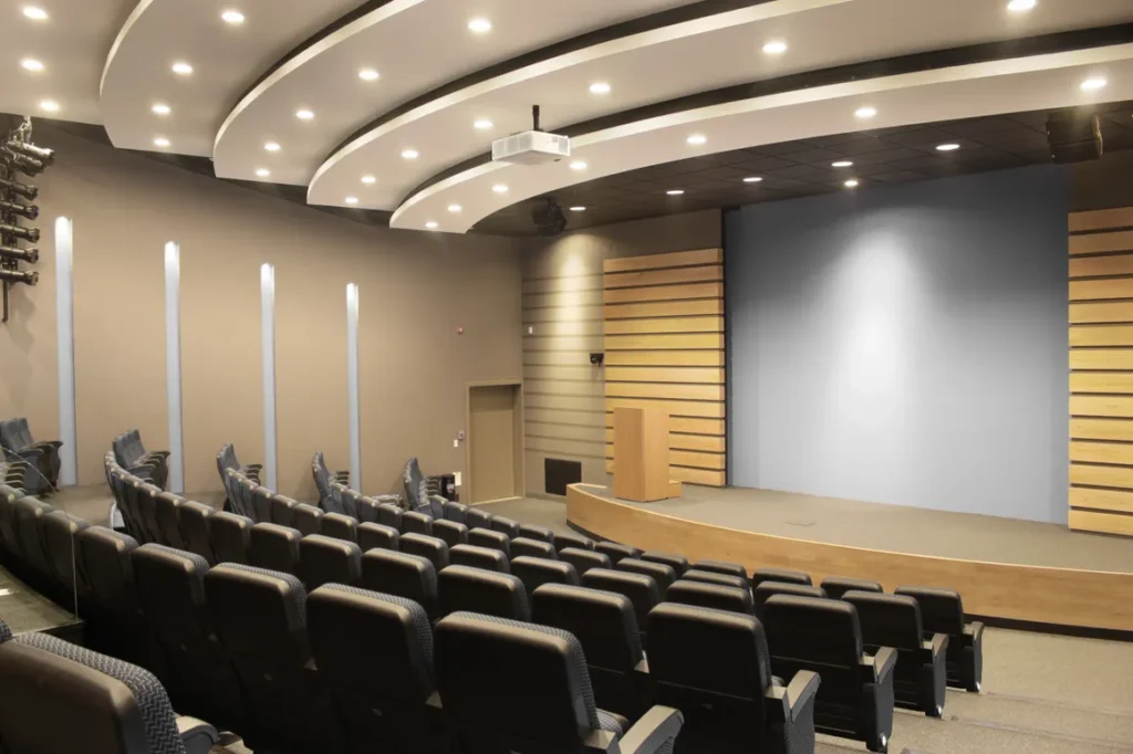Auditorio D 4